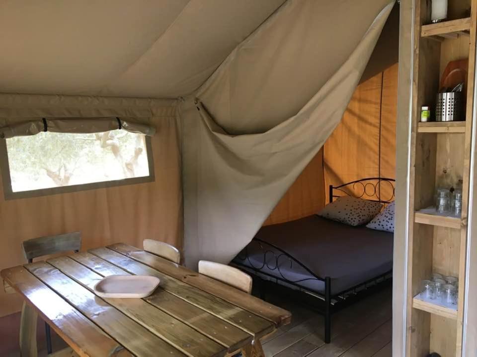 Le Camping De Cucugnan Hotel Luaran gambar